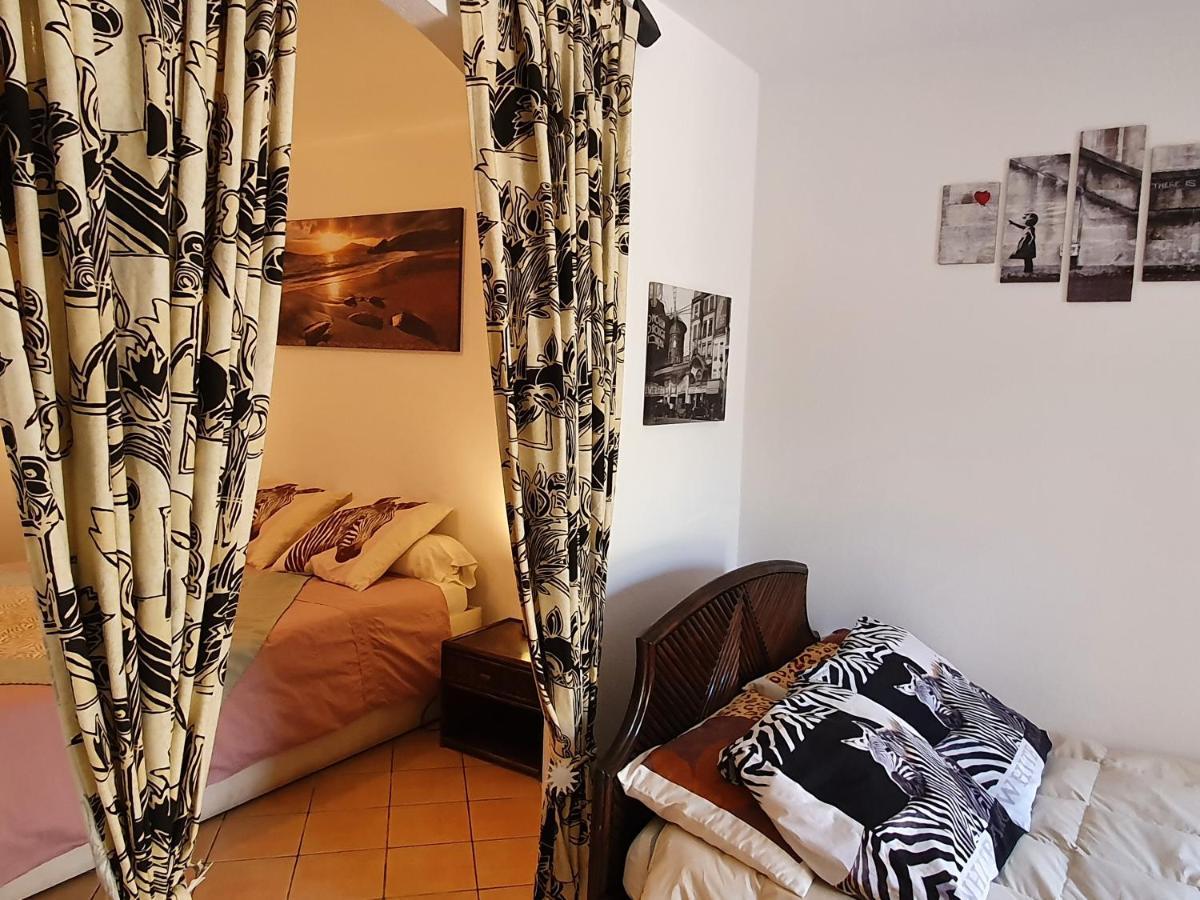 Villa Saba Olbia Esterno foto